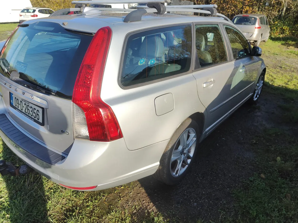 2009 Volvo V50 parts - Image 4