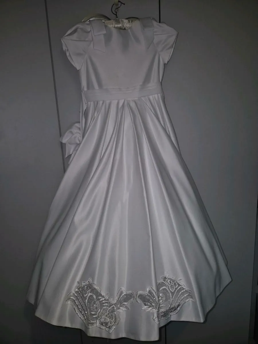 Communion dress - Image 4