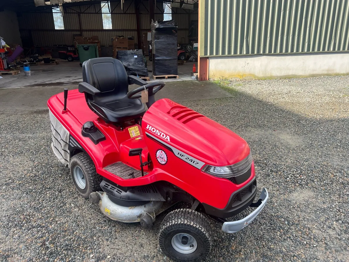 HONDA 2417 RIDE ON MOWER - Image 1