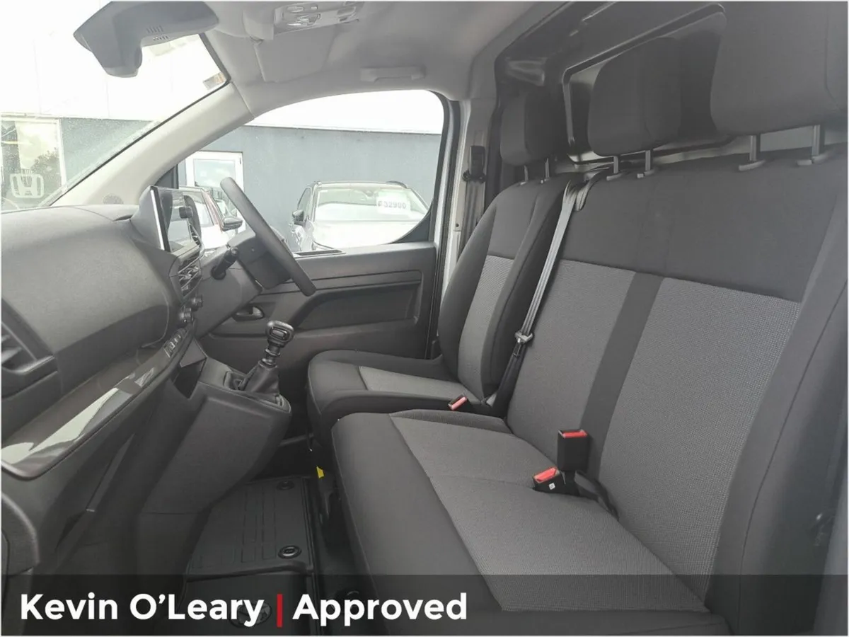 Opel Vivaro 1.5D L2 H1 120PS Komfort - Image 4