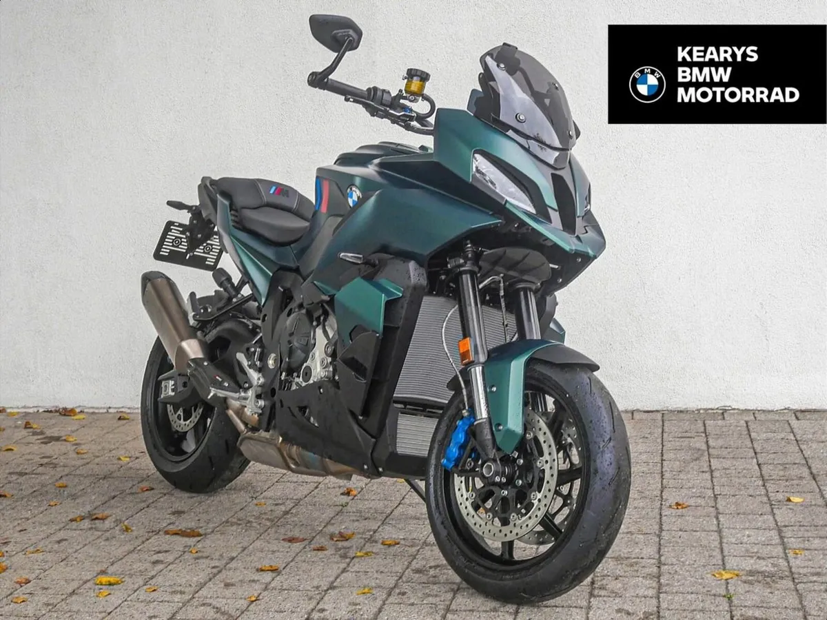 BMW M 1000 XR - Image 1