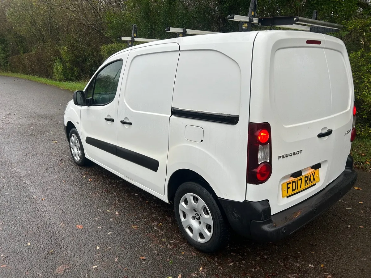2017 Peugeot partner 1.6hdi Professional, 100bhp , - Image 3
