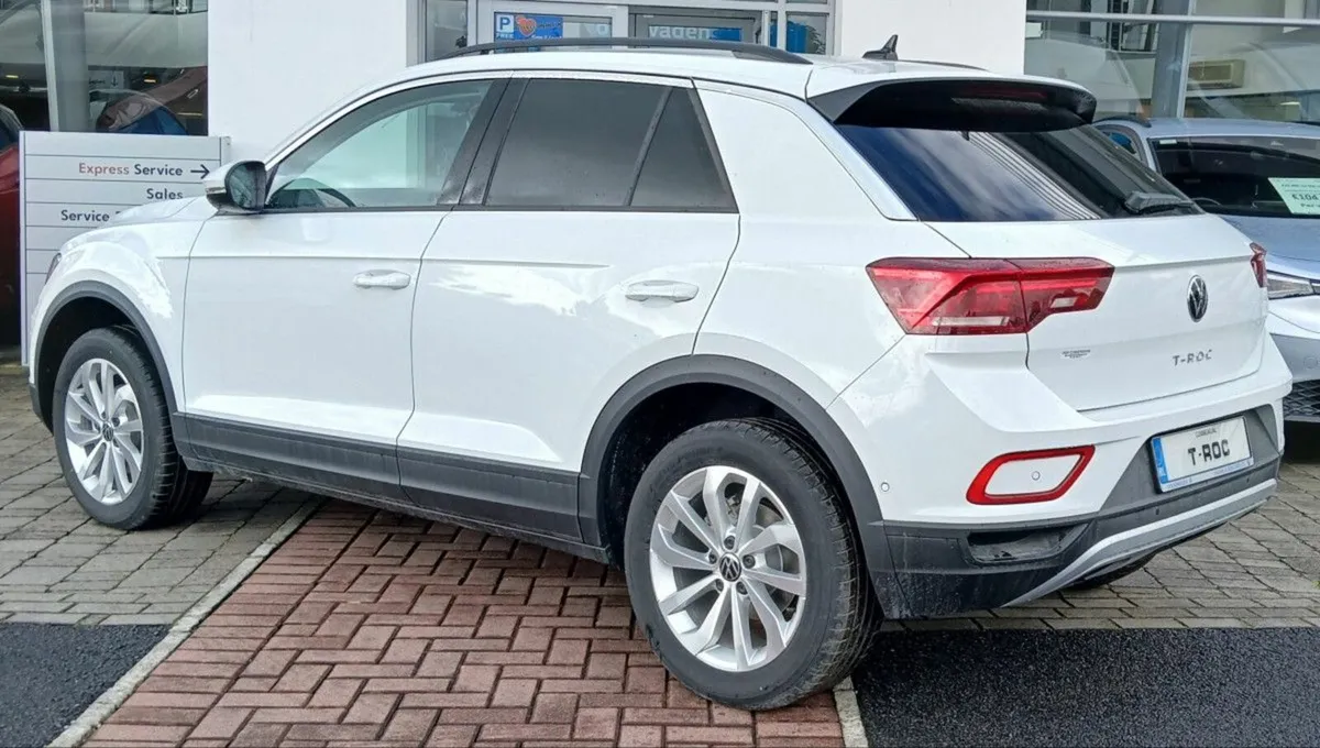 Volkswagen T-Roc 2.0 TDI 116 BHP **PRICE INCLU VAT - Image 4