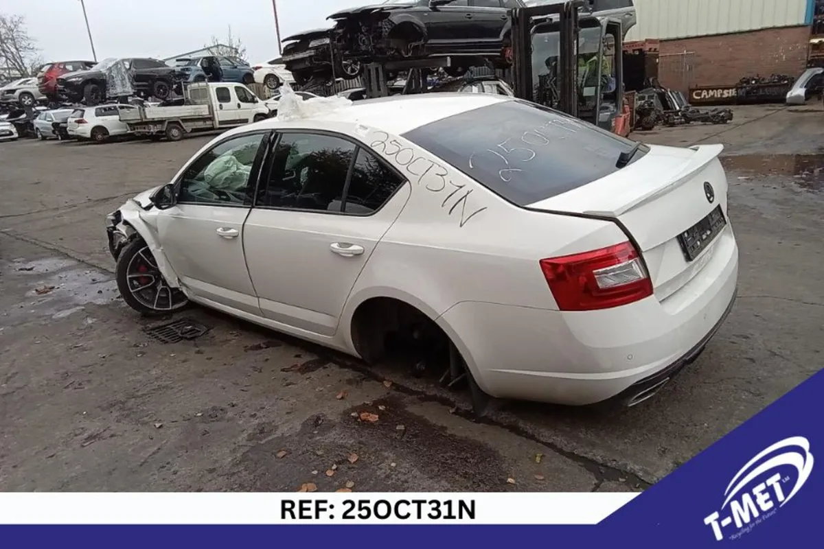 2017 SKODA OCTAVIA BREAKING FOR PARTS - Image 3