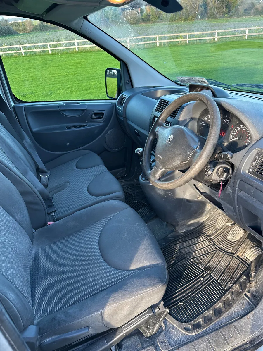 Peugeot Expert 2015 Cvrt 4/27 - Image 4