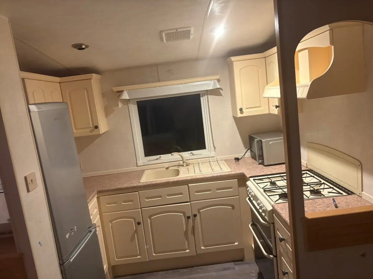 Mobile home - Image 1