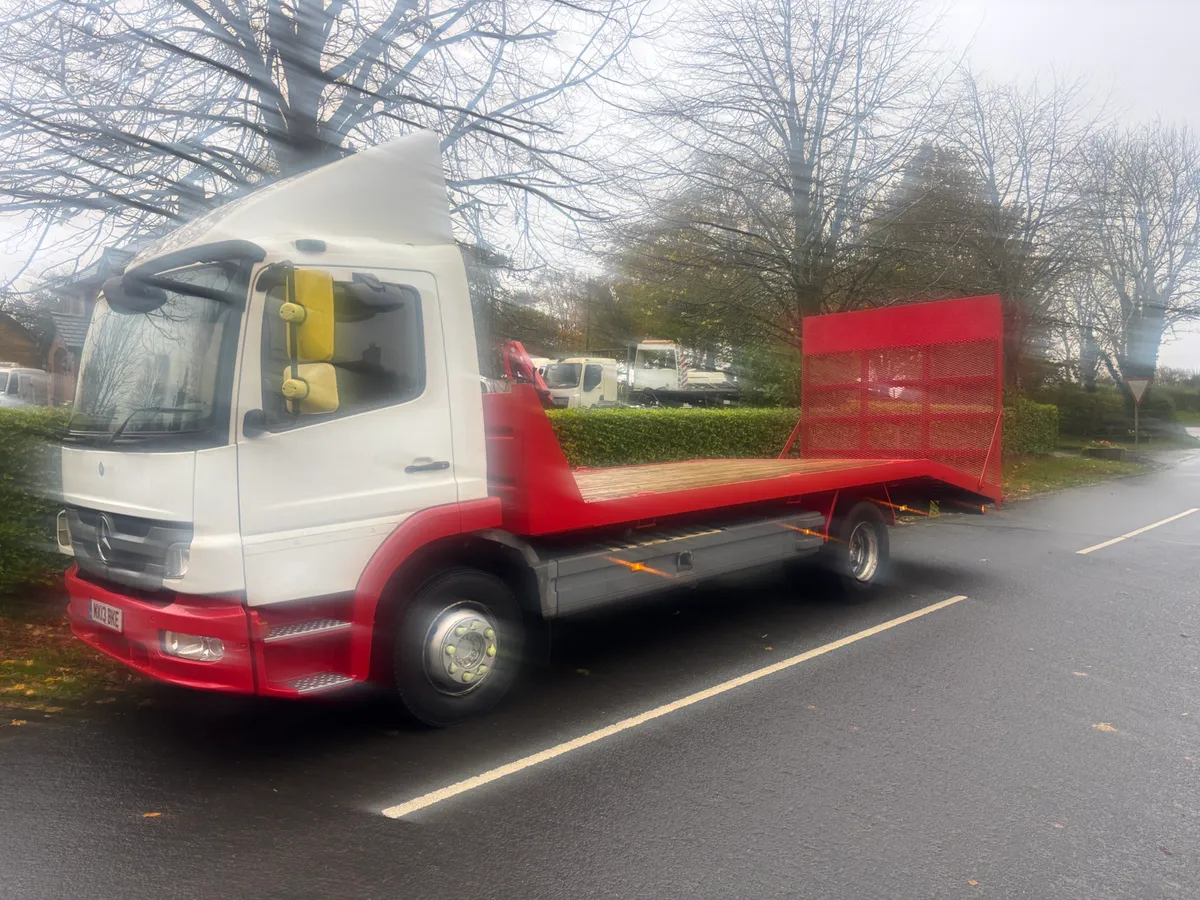 Mercedes beaver tail - Image 1