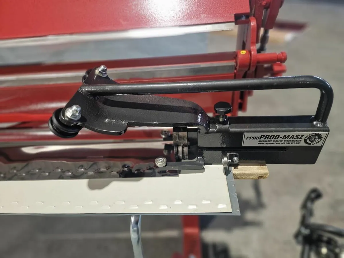 sheet metal perforating device, sheet metal folder - Image 3