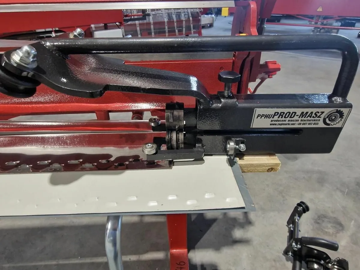 sheet metal perforating device, sheet metal folder - Image 1