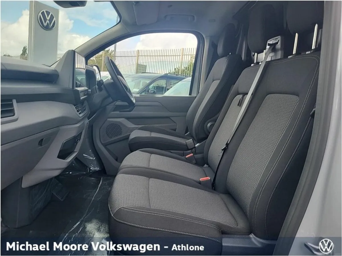 Volkswagen Transporter TL LWB30 2.0 TDI 150BHP A7F - Image 4