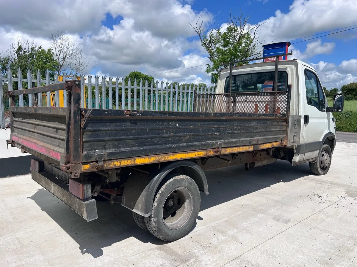 Iveco 35C12 Tipper - Image 3