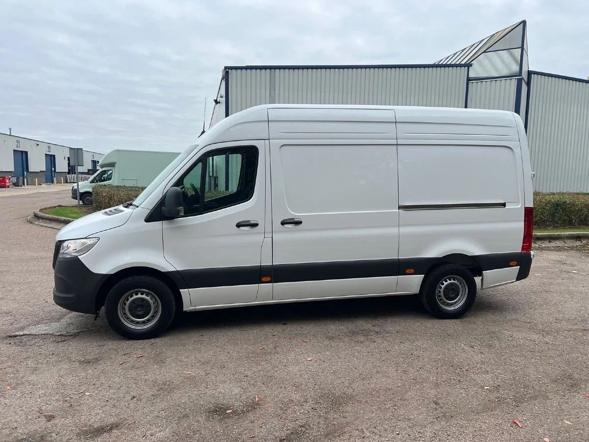 Mercedes Sprinter Lease - Image 4
