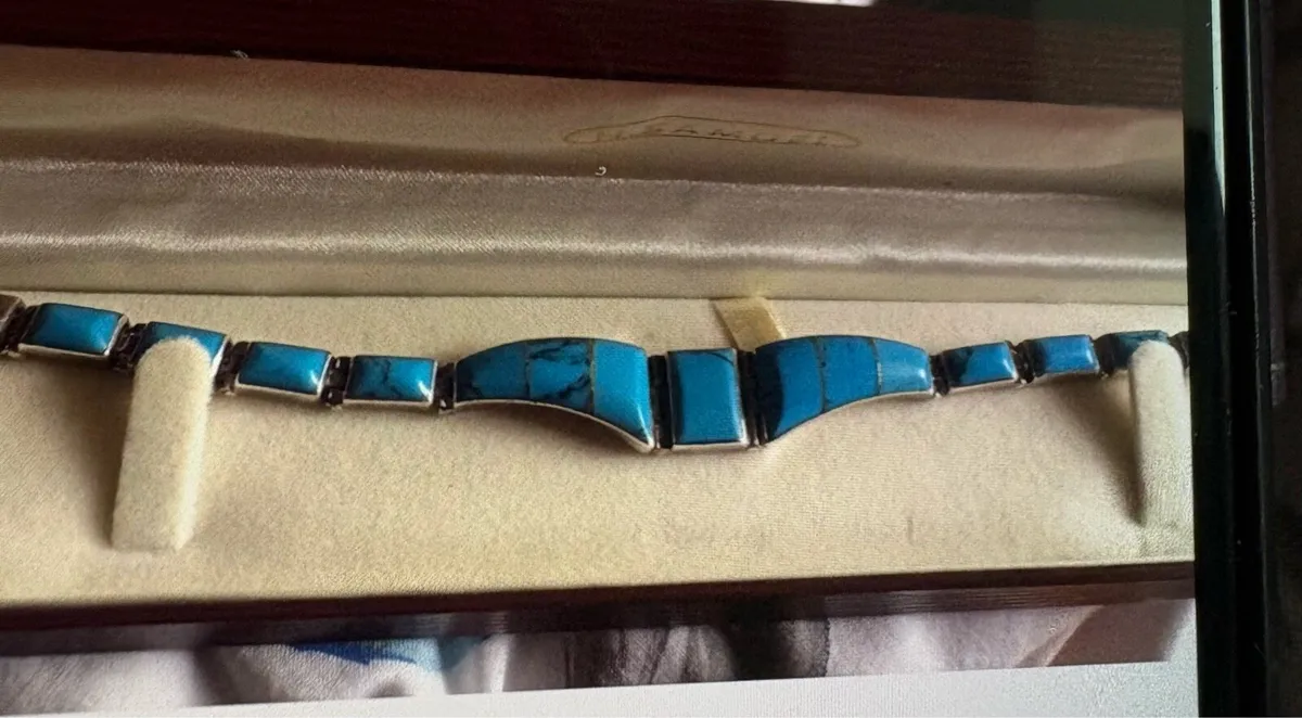 Ladies bracelet @ matching pendent & chain - Image 2