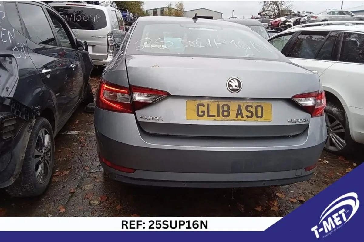 2018 SKODA SUPERB BREAKING FOR PARTS - Image 3