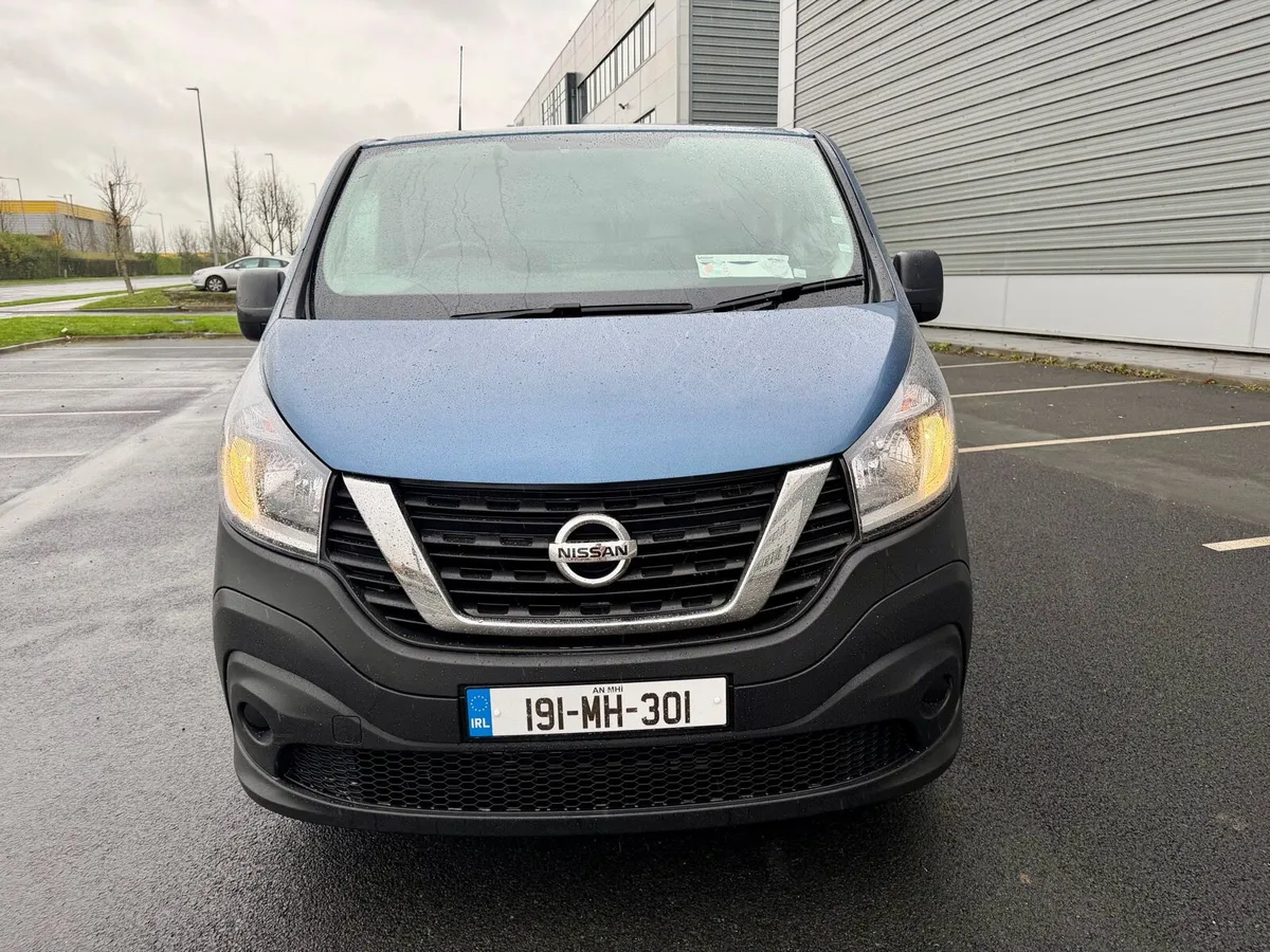 2019 Nissan NV300 Taxed and tested low klm’s - Image 2