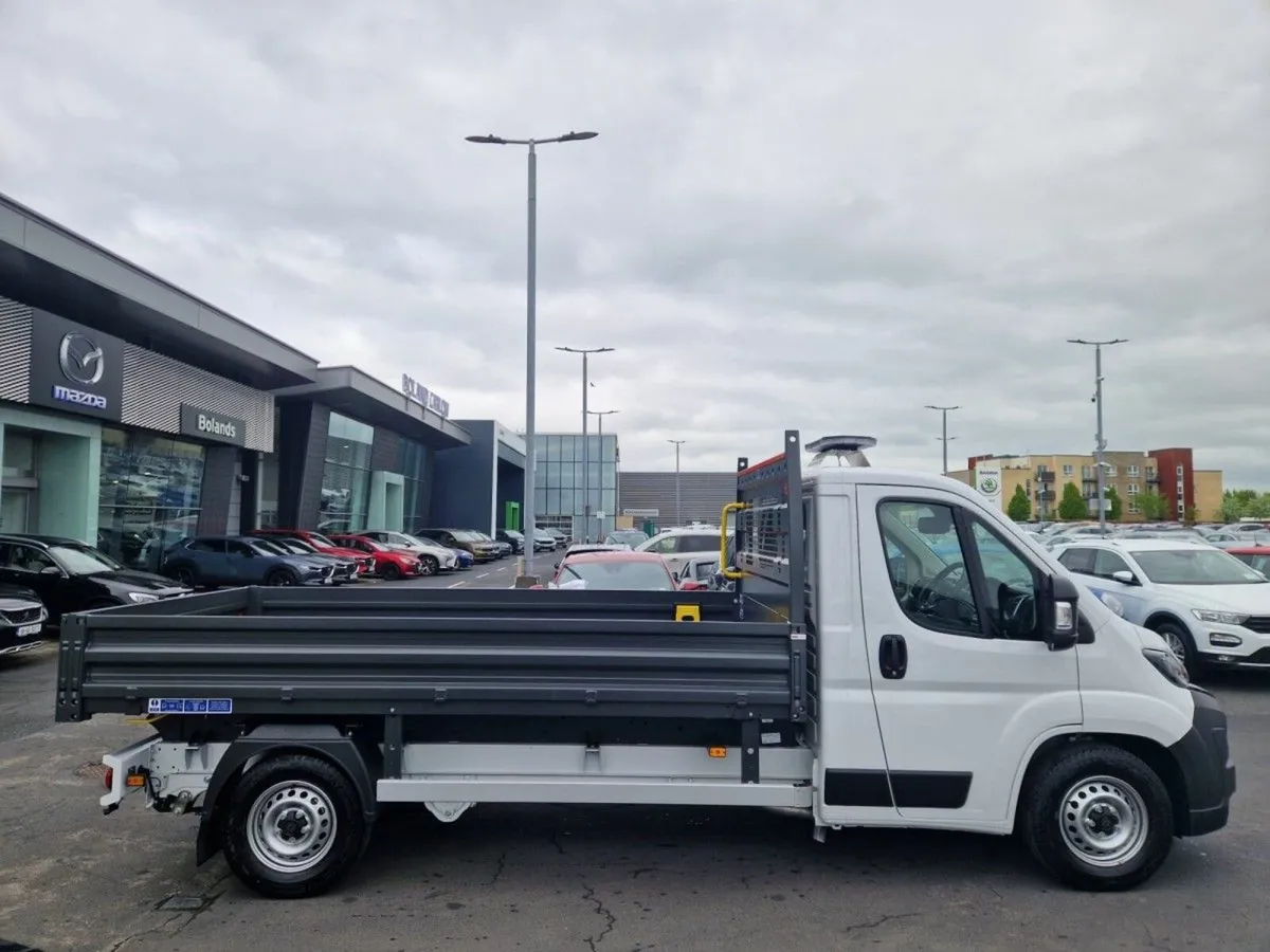 Peugeot Boxer TIPPER *AVAILABLE* PRICE ALL IN EX V - Image 3