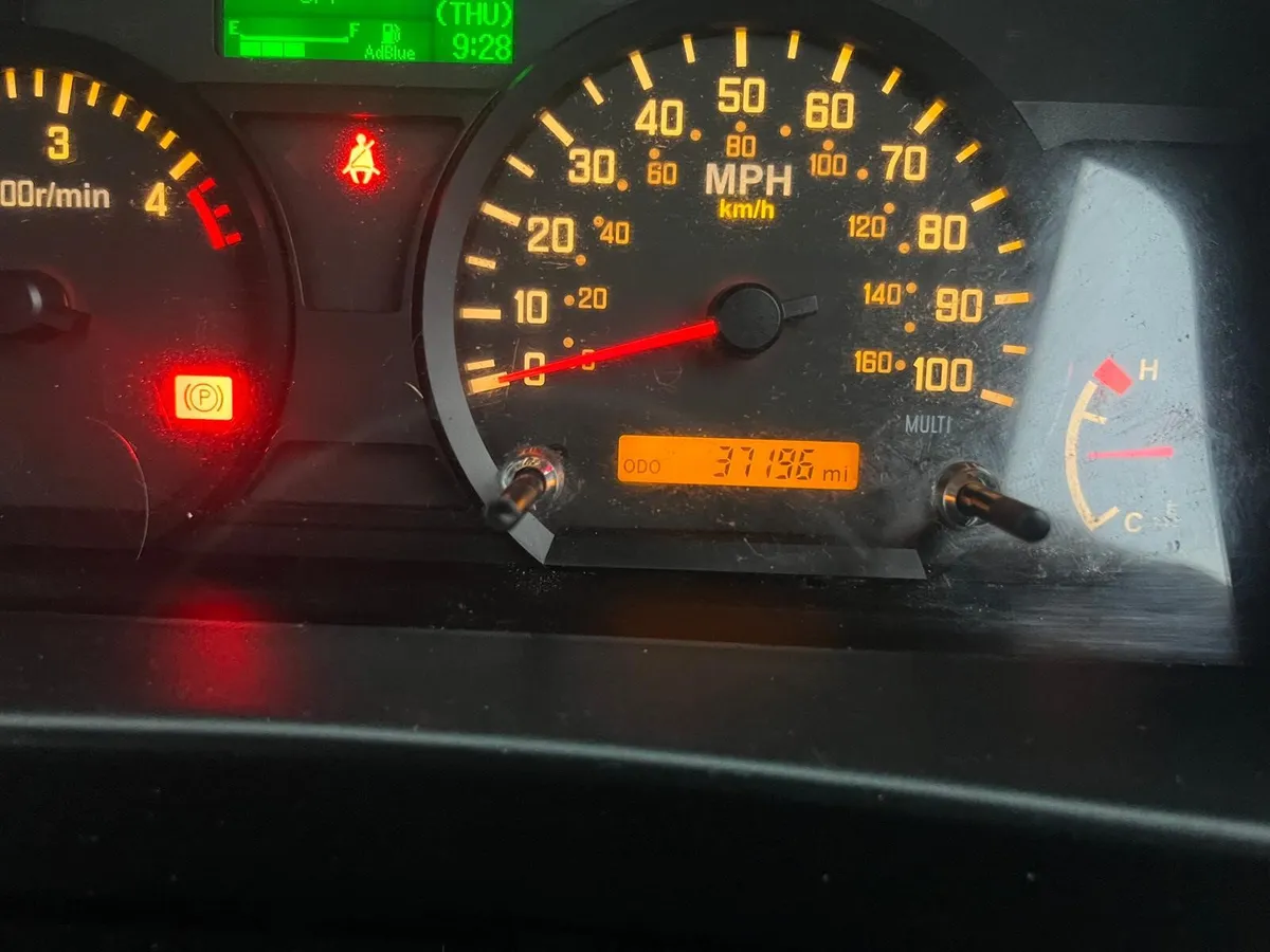 2022 ISUZU 3.5 TON TIPPER - Image 2