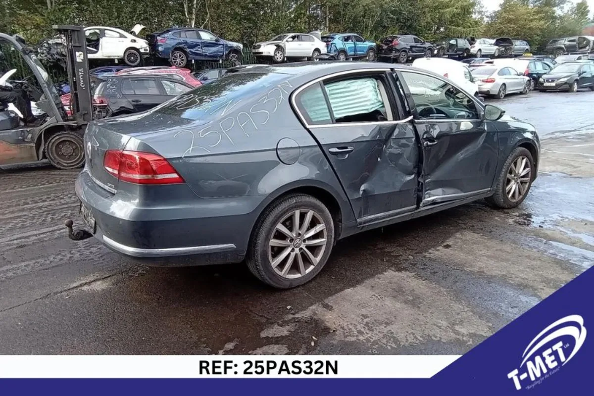 2013 VOLKSWAGEN PASSAT BREAKING FOR PARTS - Image 4