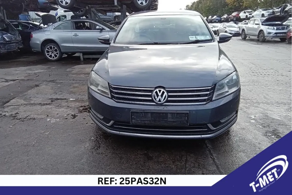 2013 VOLKSWAGEN PASSAT BREAKING FOR PARTS - Image 2