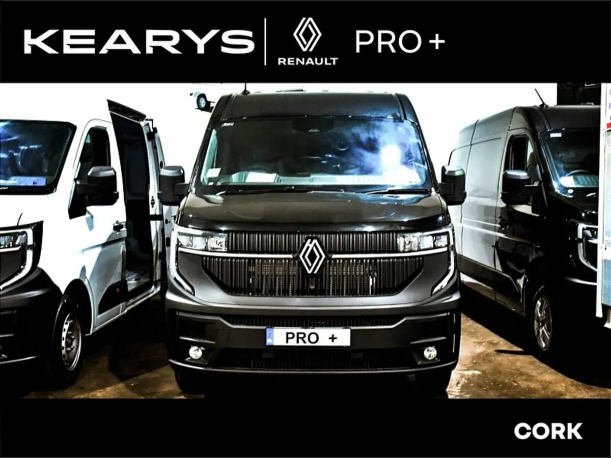 Renault Master LM35 Blue dCi 170 Auto Advance E06X - Image 1