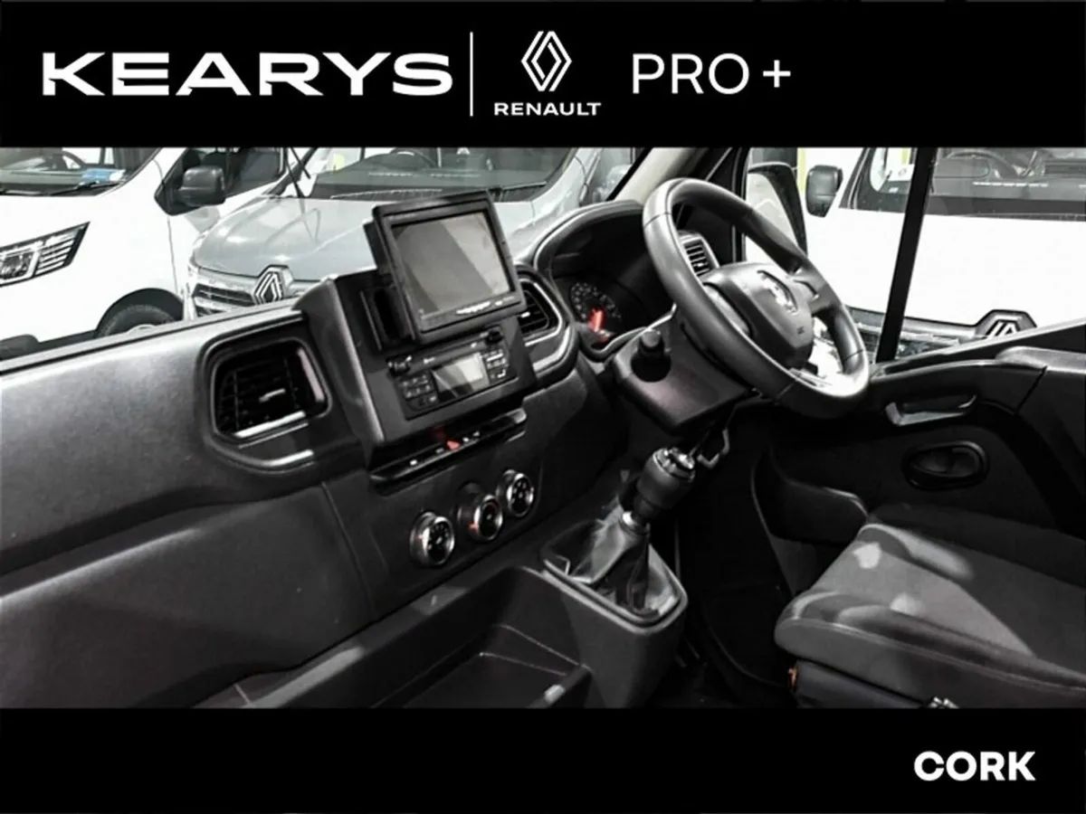 Renault Master Tail Lift  LM35,135, INC VAT - Image 2