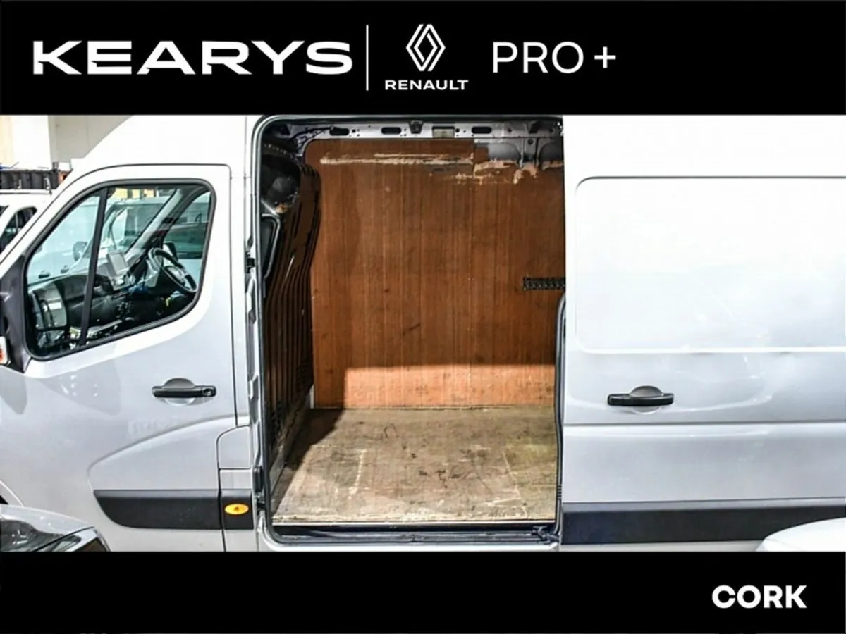 Renault Master Tail Lift  LM35,135, INC VAT - Image 4