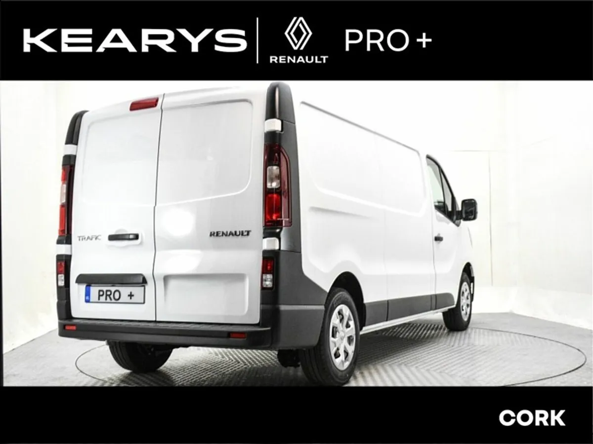 Renault Trafic LLL30,130 Business Panel Van MY22 I - Image 4
