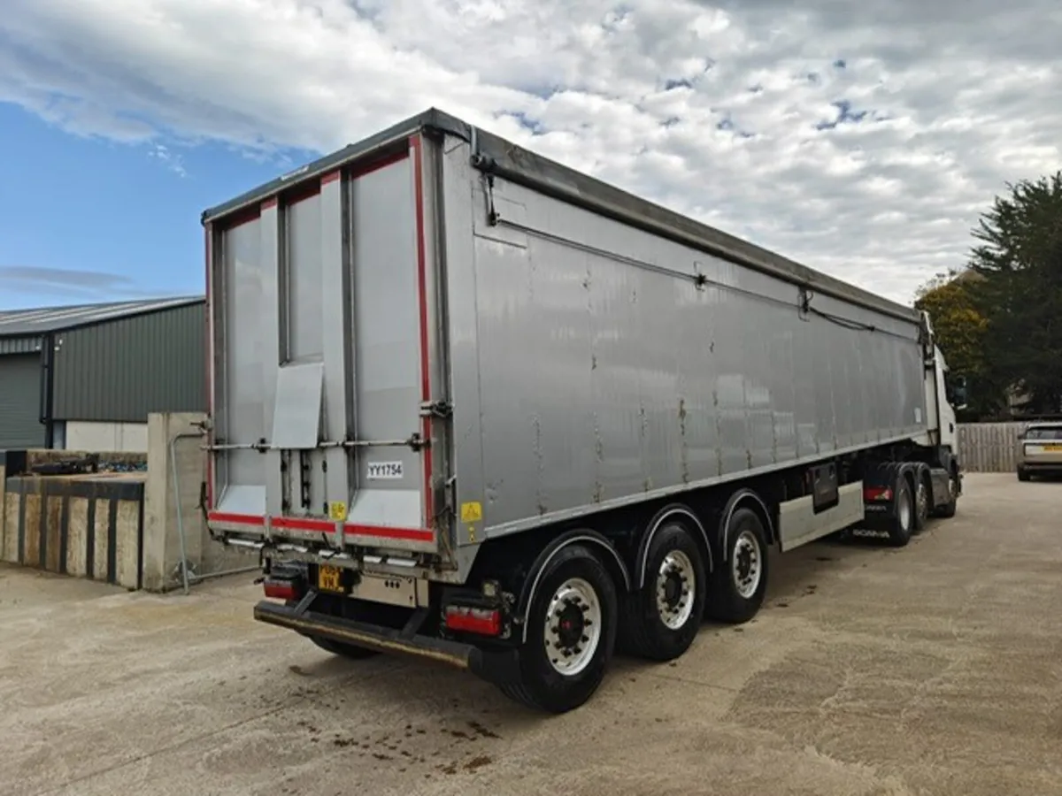 2019 Fruehauf 70cyd Sloper Plankside Tipper - Image 3