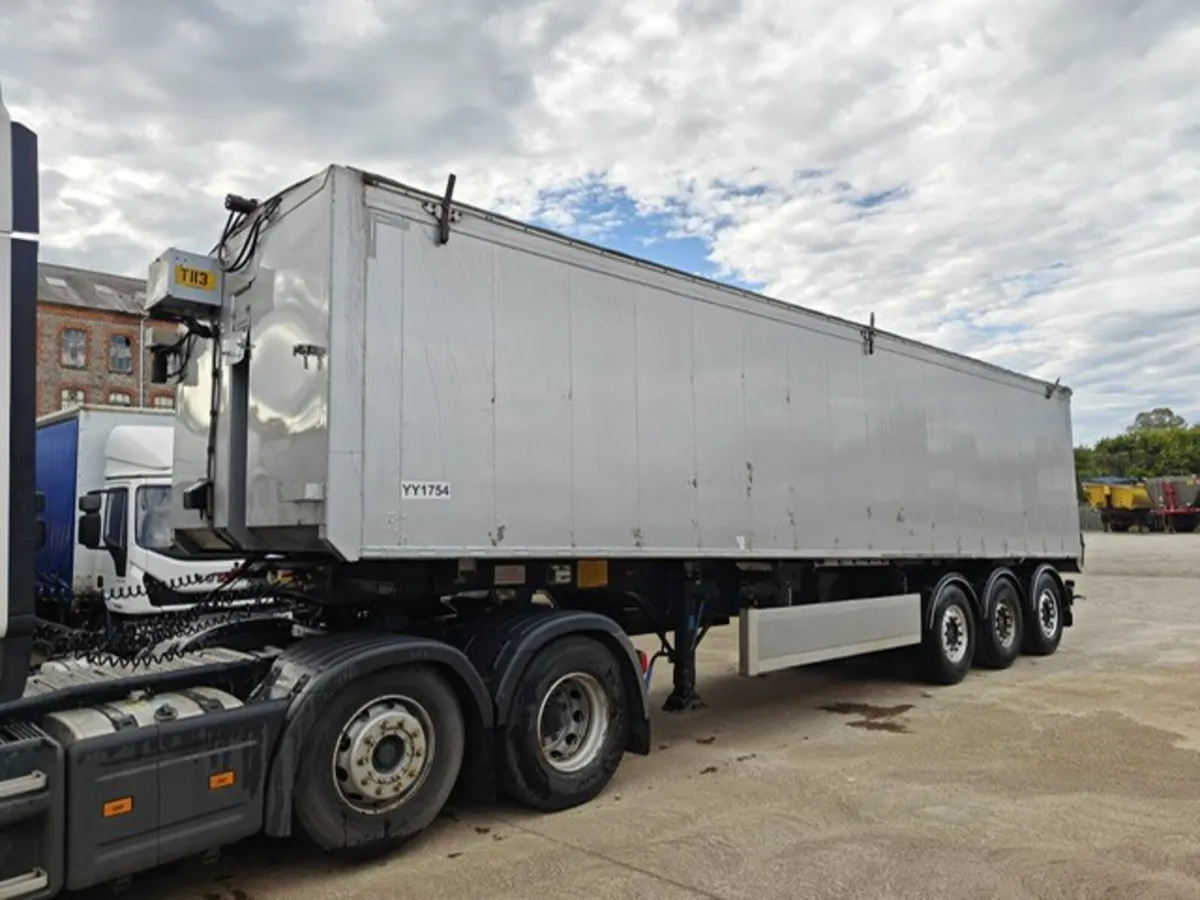 2019 Fruehauf 70cyd Sloper Plankside Tipper - Image 2