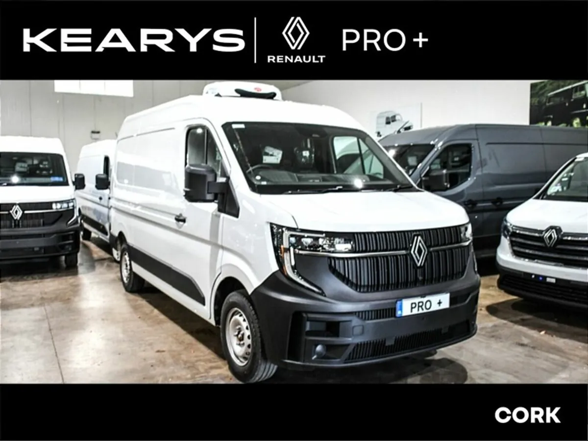 Renault Master MM33 130 Start Fridge Van EX VAT - Image 1
