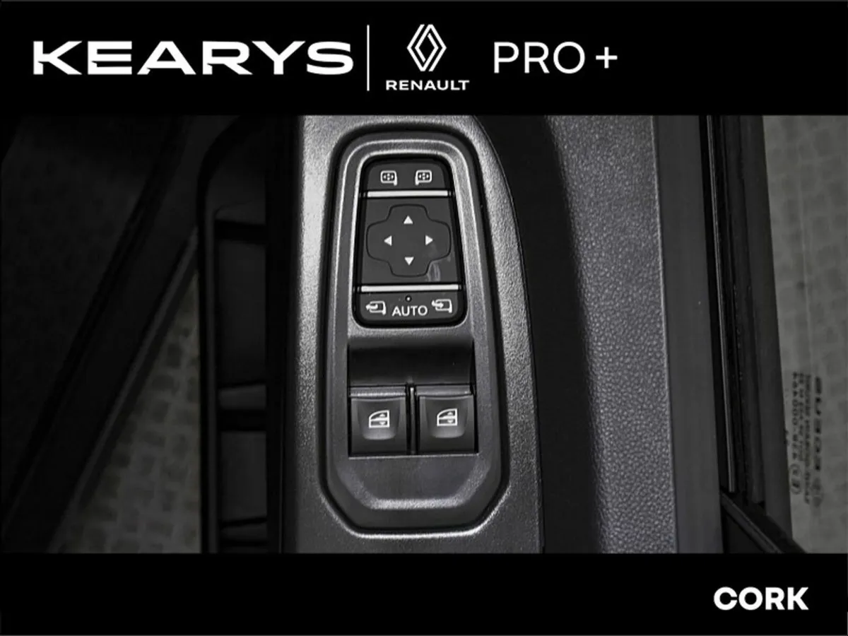 Renault Trafic LL30 170 Auto Extra Sport EX VAT - Image 4