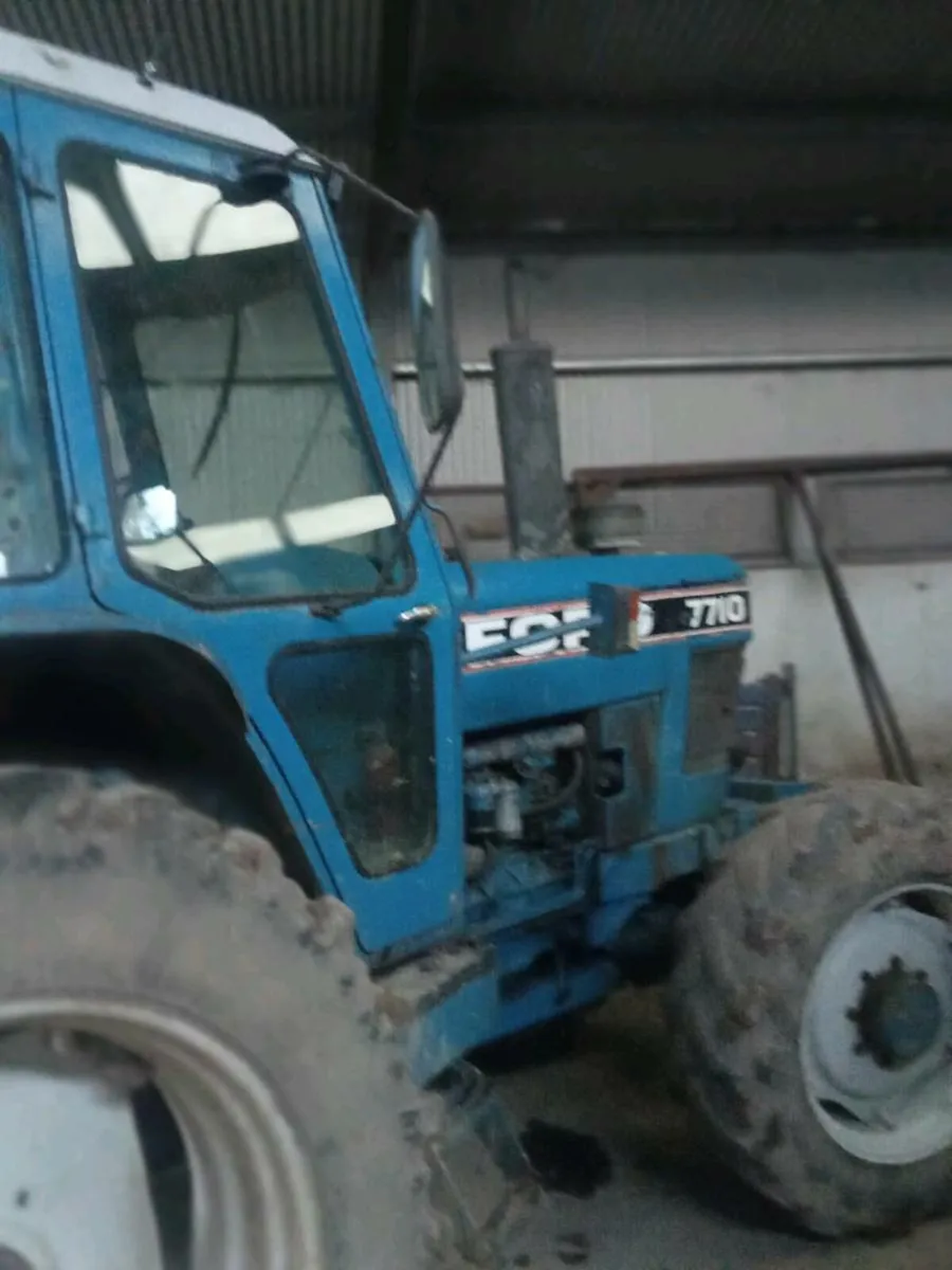 Tractor I983 Ford 7710 - Image 1