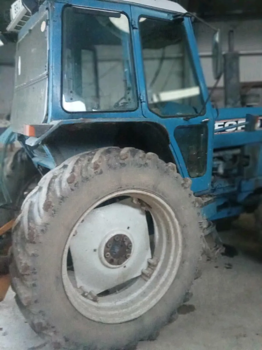 Tractor I983 Ford 7710 - Image 3