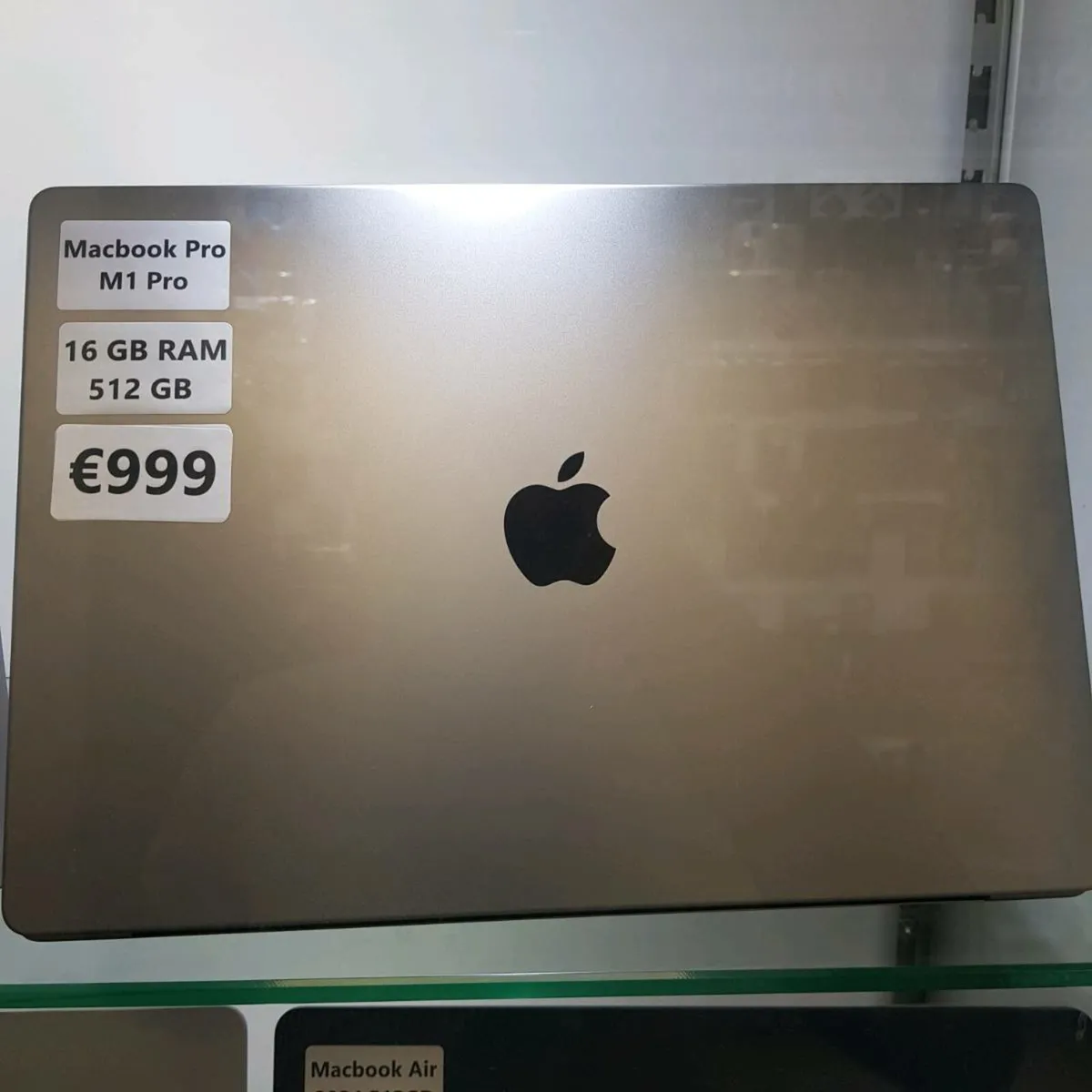 Apple Macbook Pro M1 Pro