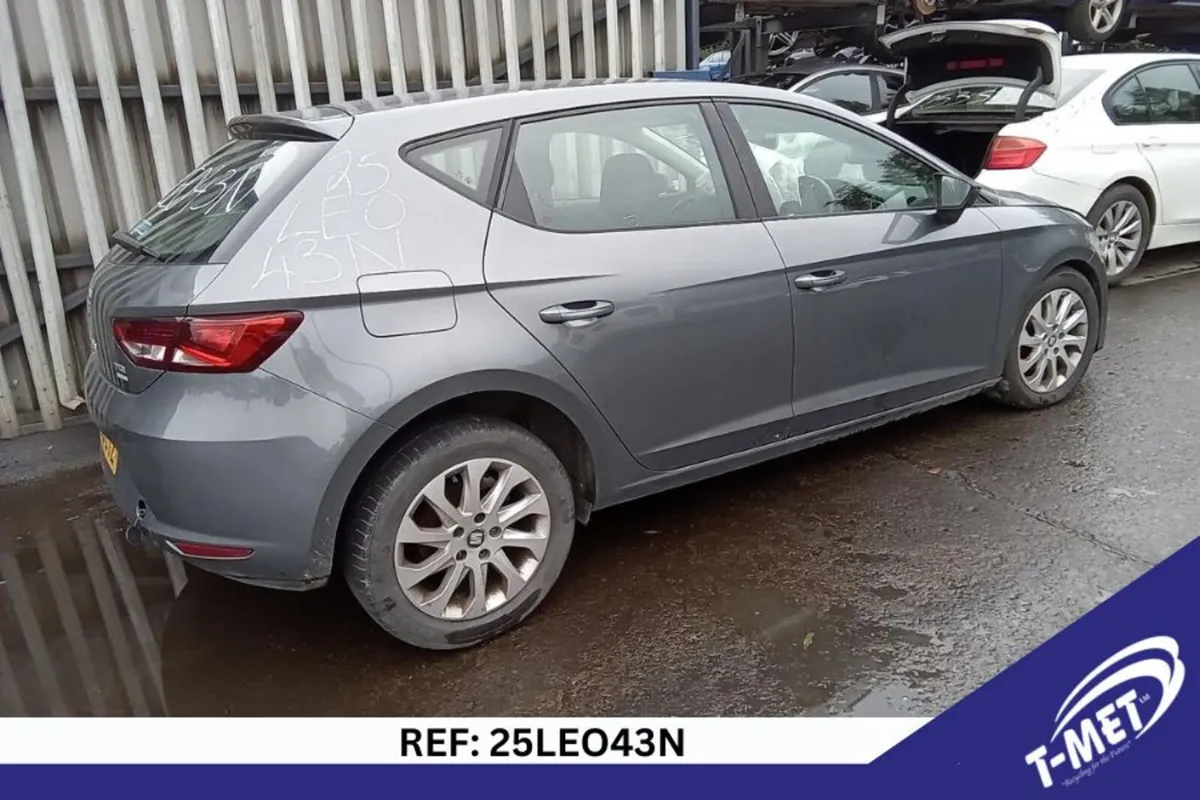 2015 SEAT LEON BREAKING FOR PARTS - Image 4