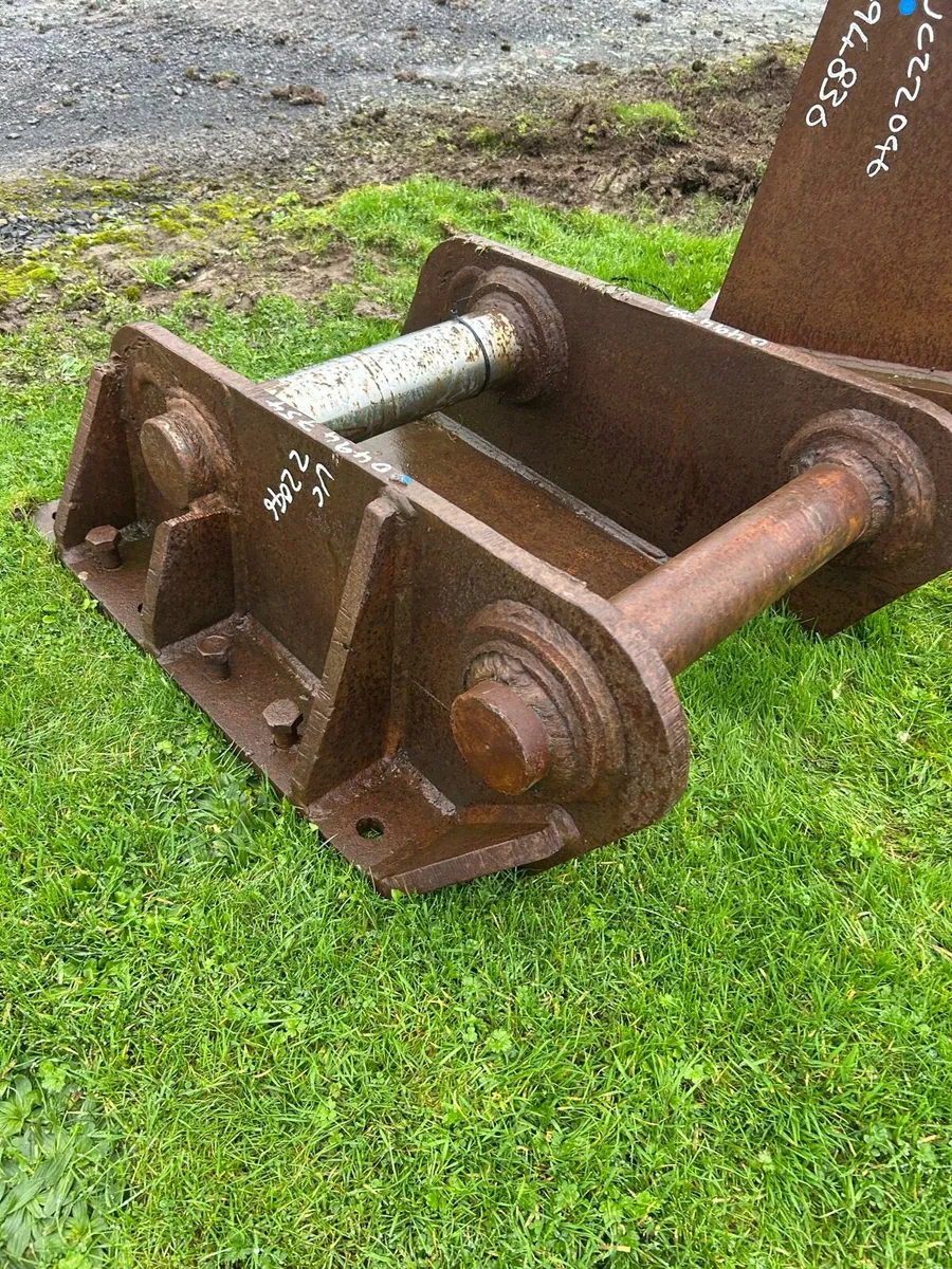 hammer cradles suit 30/ 40t diggers - Image 3