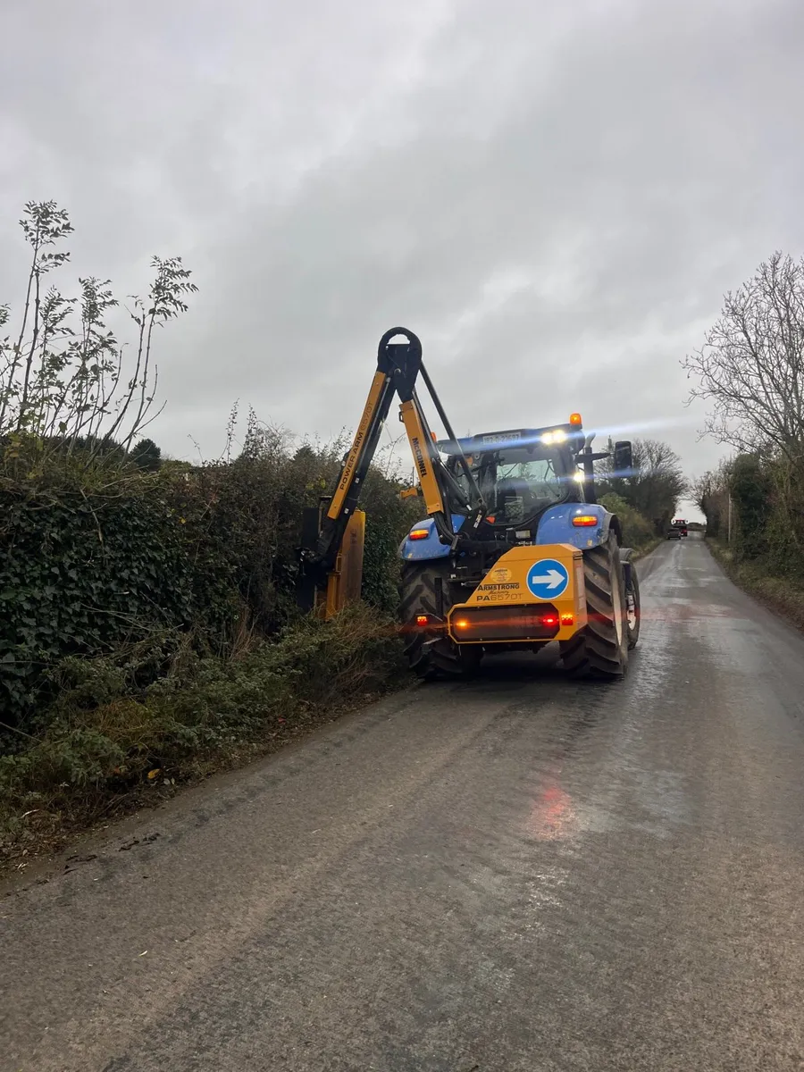 Tractors with drivers available for hire - Image 4