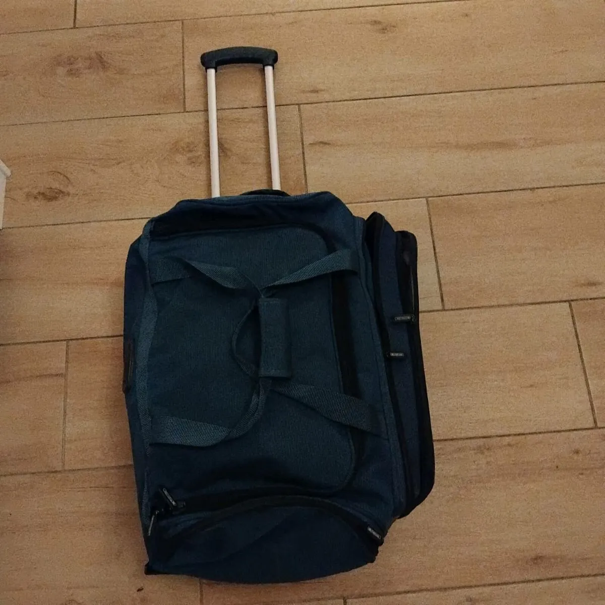 Luggage bag - Image 4