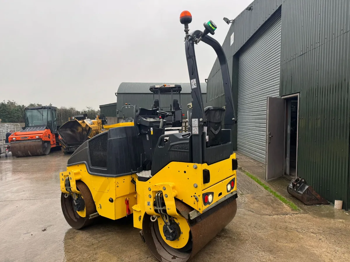 2017 Bomag BW120AD-5 (Big Engine) - Image 3