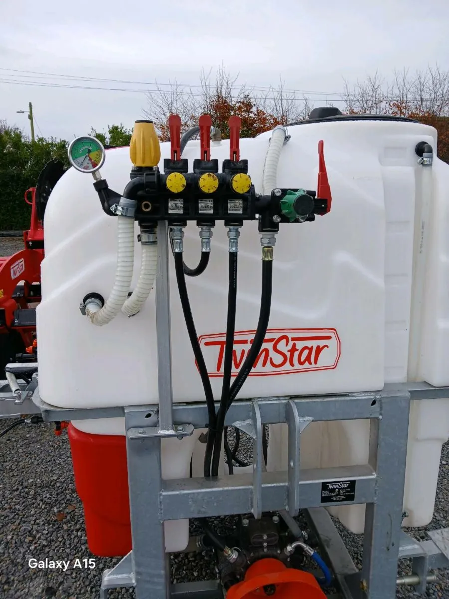 TWIN STAR SPRAYERS. - Image 4