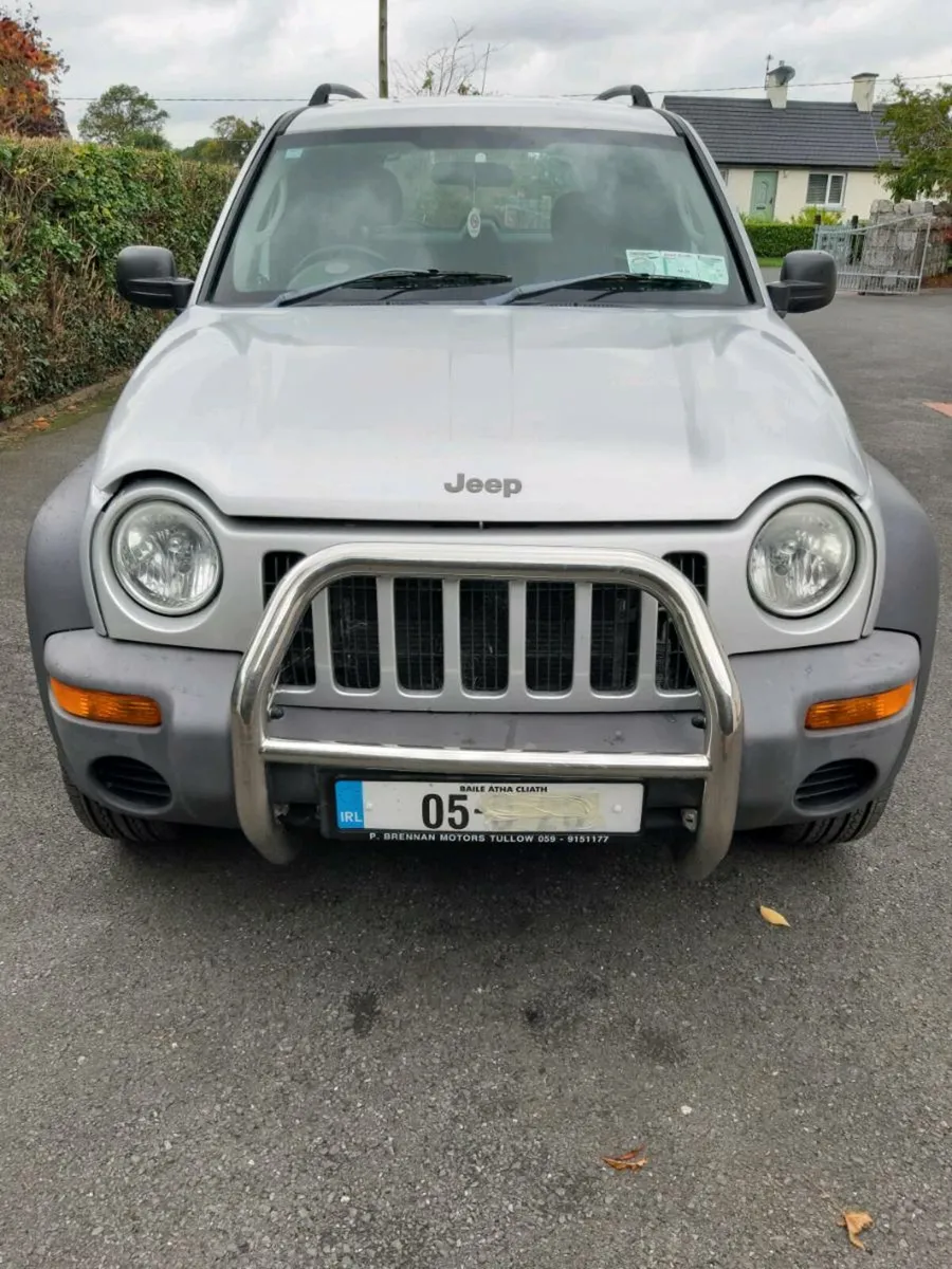 Jeep Liberty - Image 2