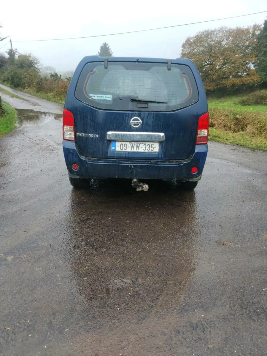 Nissan Pathfinder 2.5 - Image 3