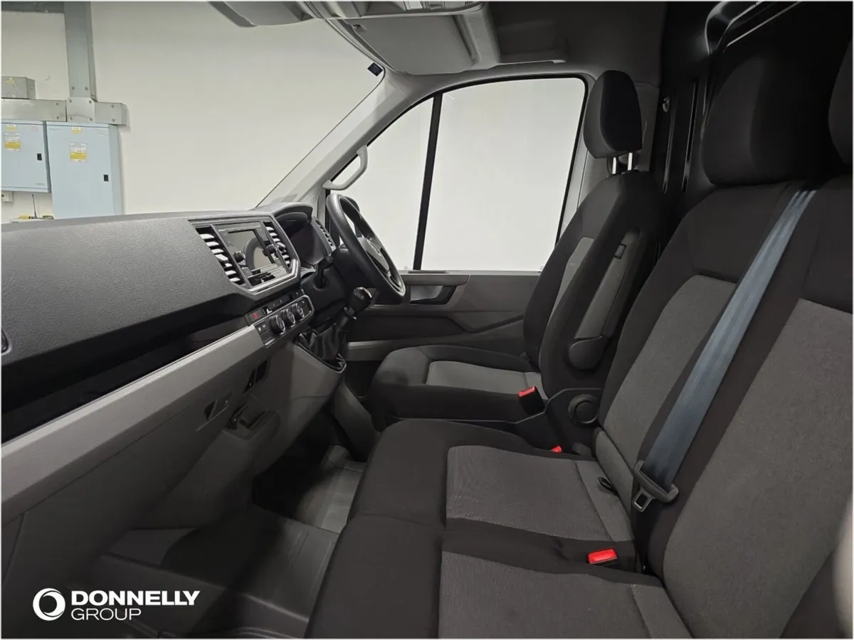 Volkswagen Crafter Cr35 Mwb Diesel Fwd Trendline - Image 2