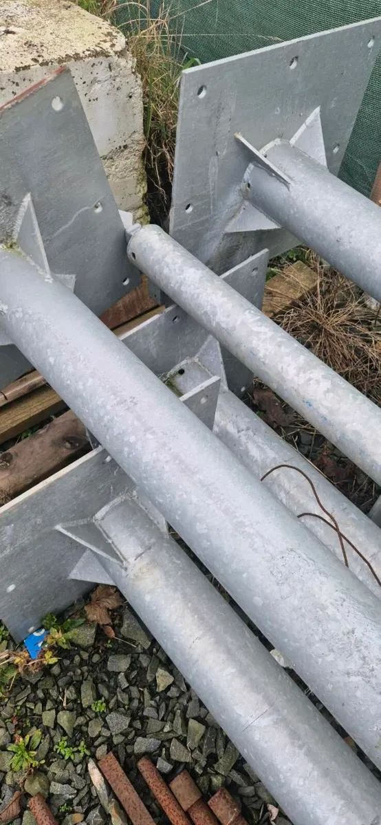 Galvanised flag poles - Image 4