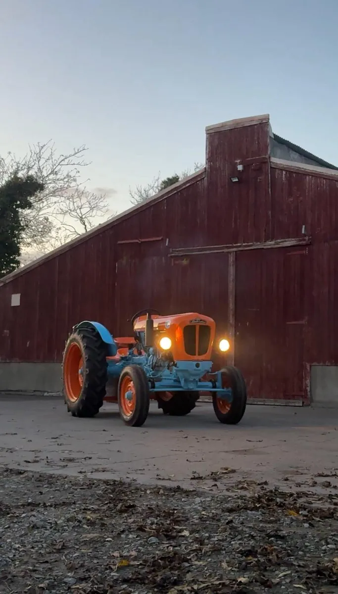 Lamborghini 2R tractor - Image 1