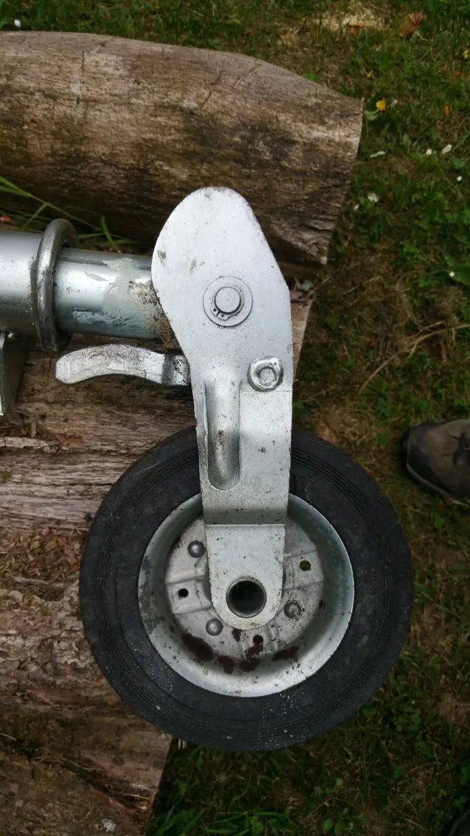 Trailer Automatic Jockey Wheel - Image 2