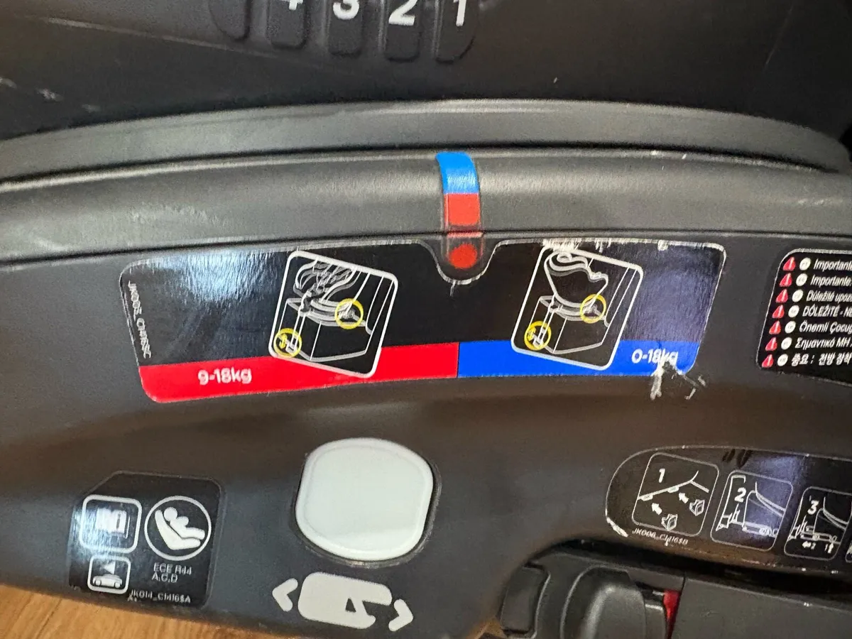 Joie car seat - Image 2