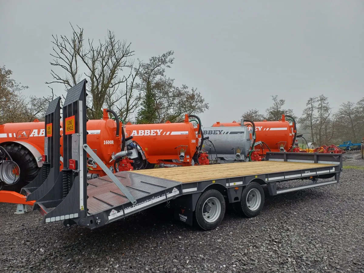 19 Ton Low Loader - Image 4