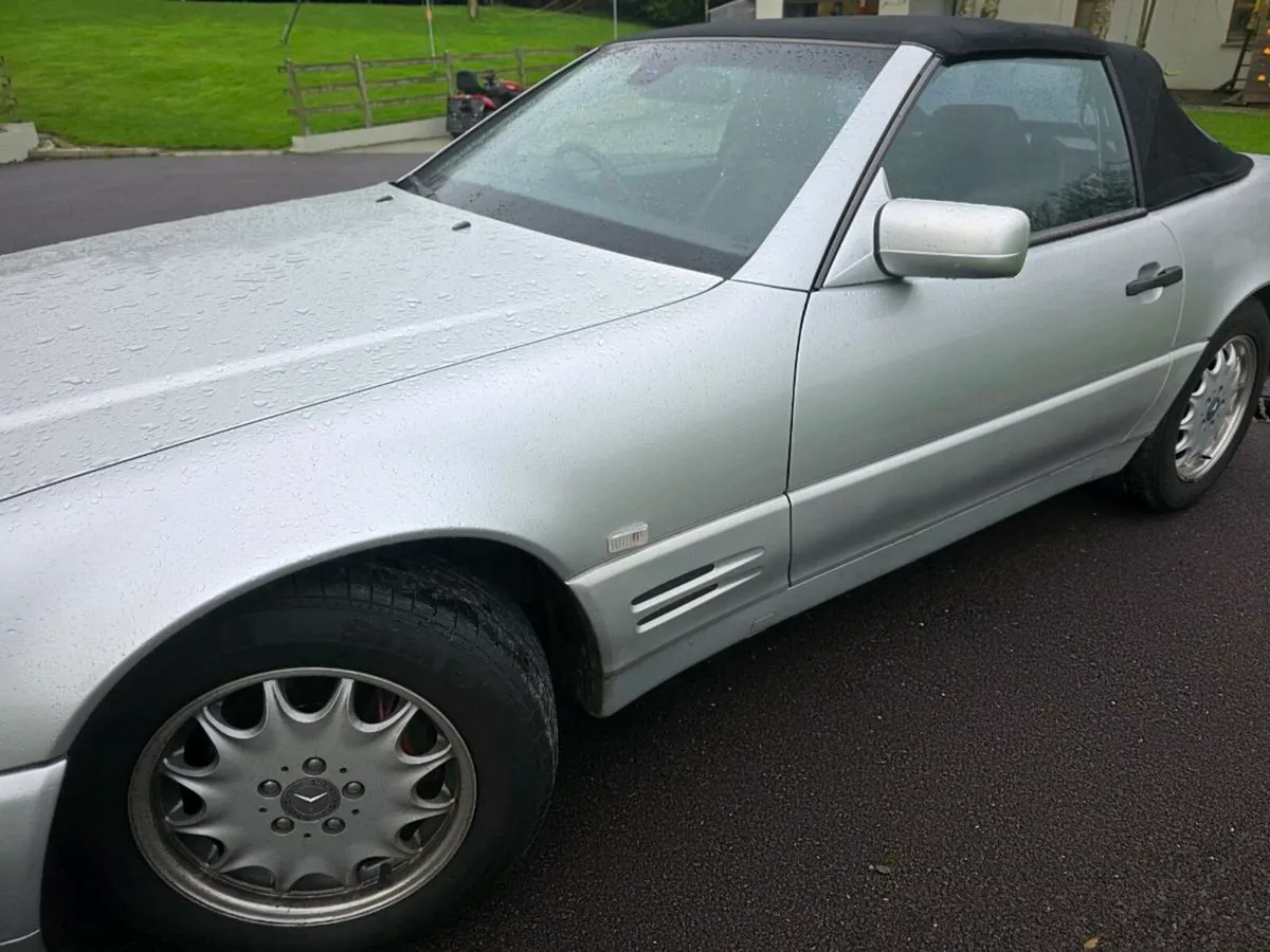 Mercedes SL - Image 2