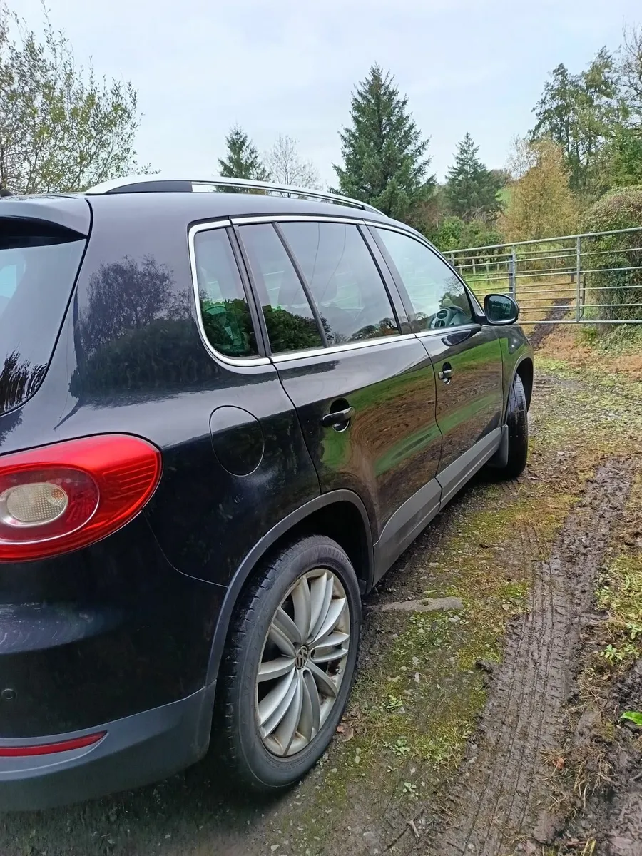 VW TIGUAN 2.0 4 WHEEL DRIVE  BREAKING PARTS - Image 4